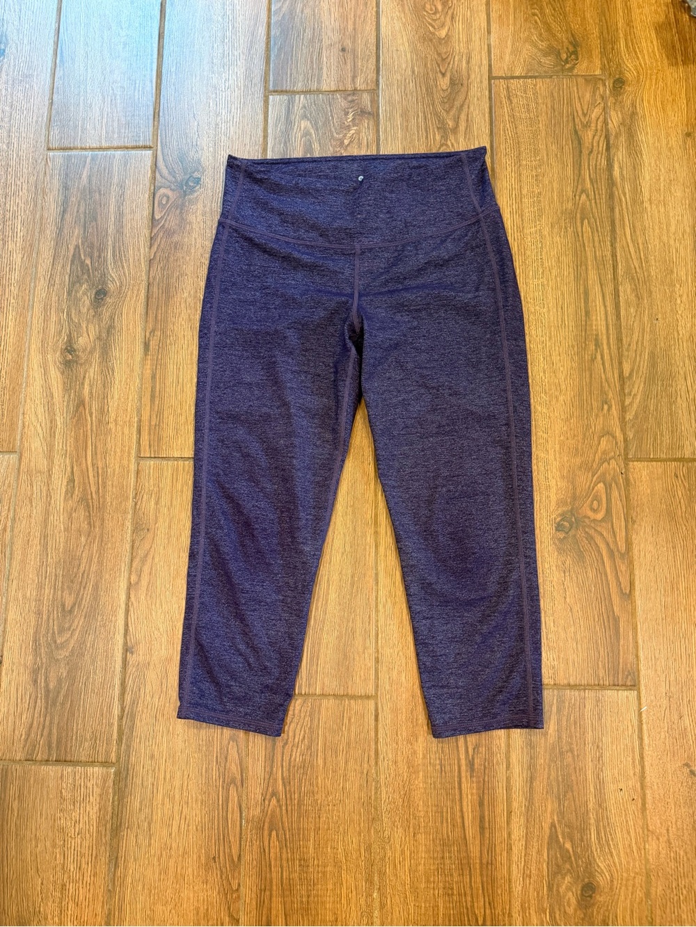 Athleta Women’s Capri Leggings Purple Elastic Waist Size M
